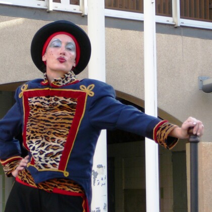 Echassière, sculpteur de ballon, maquilleuse