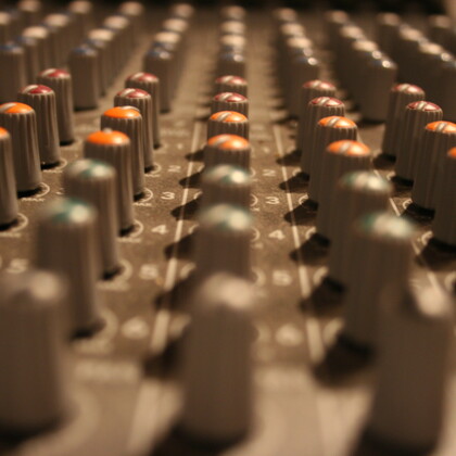 STUDIO FAMILY B