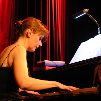 cours de piano et de solfège, accompagnatrice