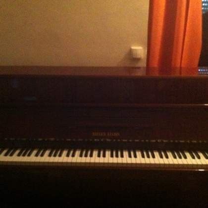 PIANO RIEGER KLOSS 88 TOUCHES NEUF 